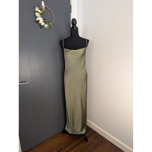 NWT Old Navy The Occasion by Old Navy Satin Cowl Maxi Dress in Green XS - Picture 1 of 10